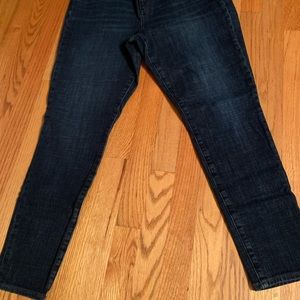 Gap true skinny women’s jeans size 14 or 32